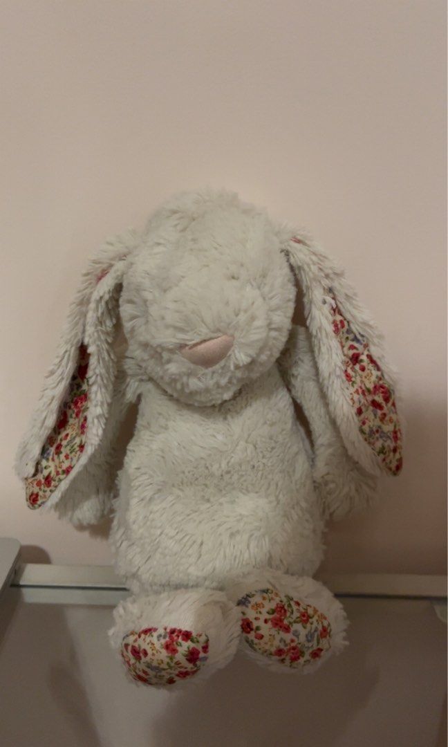 Jellycat Medium Cream Blossom Bunny (Category: Plushies & Soft Toys) located in Muntinlupa City. Submitted by bigpapashrimp (Listing ID 1467466253, Image 2). Description: Retired baddie Still negotiable!.