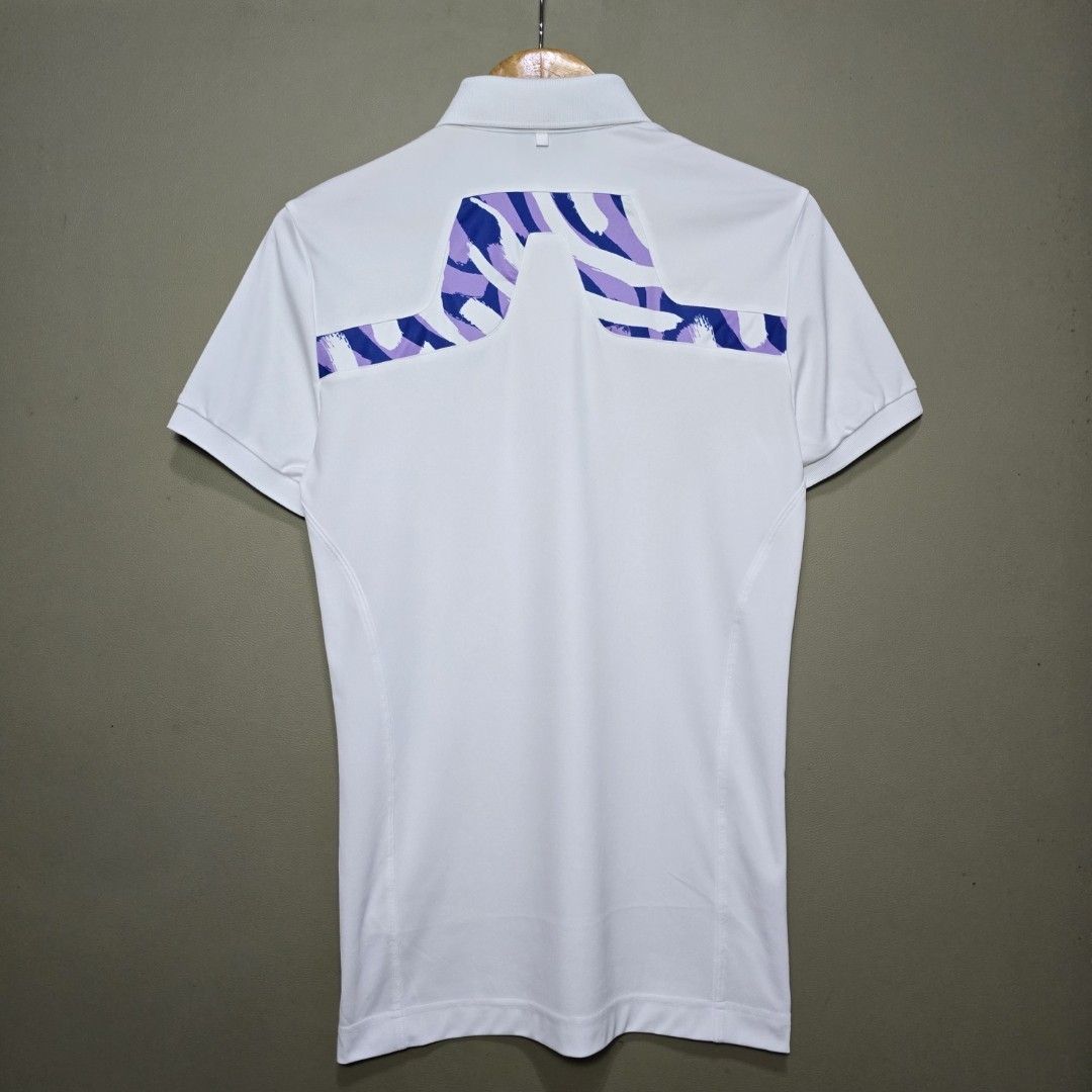 j.lindeberg KV GOLF POLO SHIRT (Category: Tshirts & Polo Shirts ) located in Quezon City. Submitted by somewearinmnl (Listing ID 1467394635, Image 2). Description: J.LINDEBERG KV GOLF POLO SHIRT - Size: XS ( Regular Fit ) Fits up to Small - Dimension: 18.5 W" x 28 L" - Good As new - Color rate: 9.8/10 - No Issues - Color may vary due to lighting 📸.