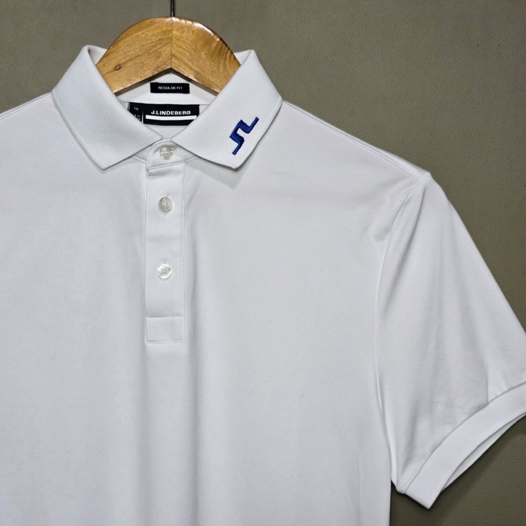 j.lindeberg KV GOLF POLO SHIRT (Category: Tshirts & Polo Shirts ) located in Quezon City. Submitted by somewearinmnl (Listing ID 1467394635, Image 3). Description: J.LINDEBERG KV GOLF POLO SHIRT - Size: XS ( Regular Fit ) Fits up to Small - Dimension: 18.5 W" x 28 L" - Good As new - Color rate: 9.8/10 - No Issues - Color may vary due to lighting 📸.