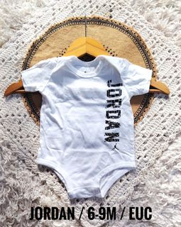 (Category: ) located in . Submitted by tinyclothesbyzeke (Listing ID 1467481329, Image 1). Description: .