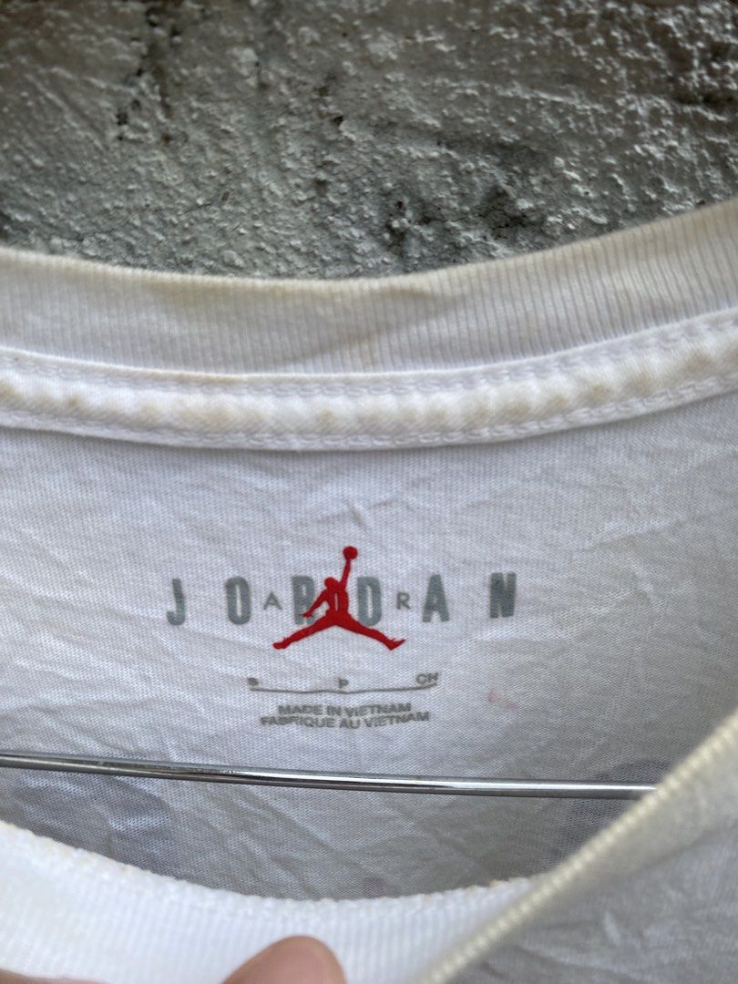 Jordan Air Stretch T-Shirt (Category: Formal Shirts) located in Cavite. Submitted by thrift_sum_mo (Listing ID 1467391037, Image 3). Description: .
