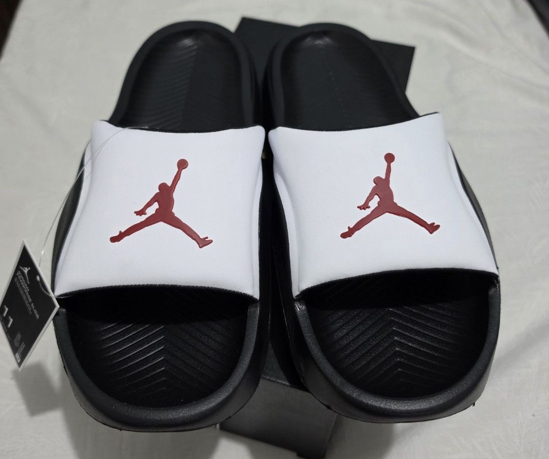 Jordan Franchise Slides Size 10, 11 (Category: Slippers & Slides) located in Caloocan City. Submitted by euniceds (Listing ID 1467478364, Image 1). Description: Brand New. Original. Below SRP. Jordan Franchise Slides size 10, 11 Srp Php1,895.00 Php1,300.00 only Pick up or delivery North Caloocan.
