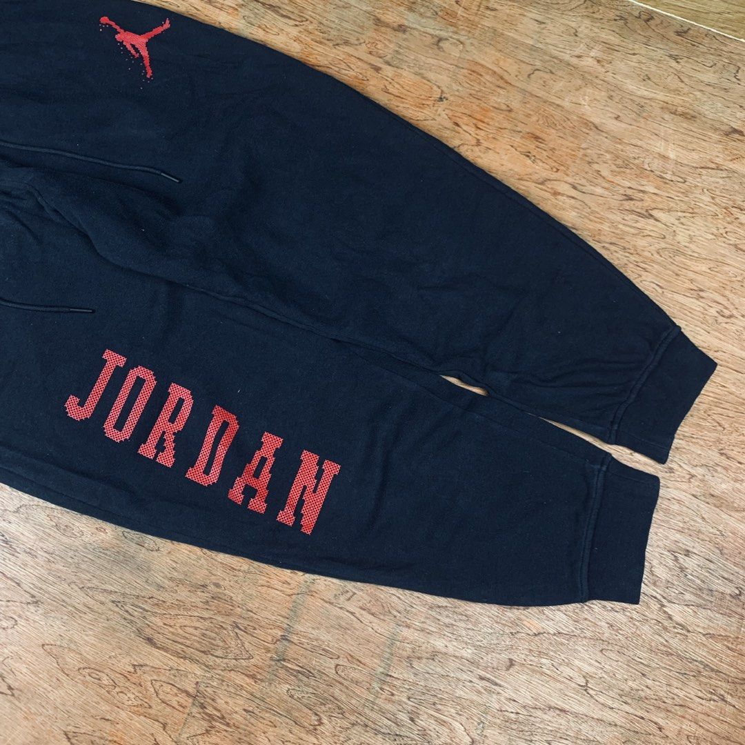 JORDAN JOGGER PANTS (Category: Joggers) located in Cavite. Submitted by block4597 (Listing ID 1467582853, Image 3). Description: ❇️ JORDAN BLACK JOGGER PANTS 📍SIZE - XL 34/37 📍COLOR RATE - 9/10 📍CONDITION - GOOD 📍DECLARE AUTHENTIC.