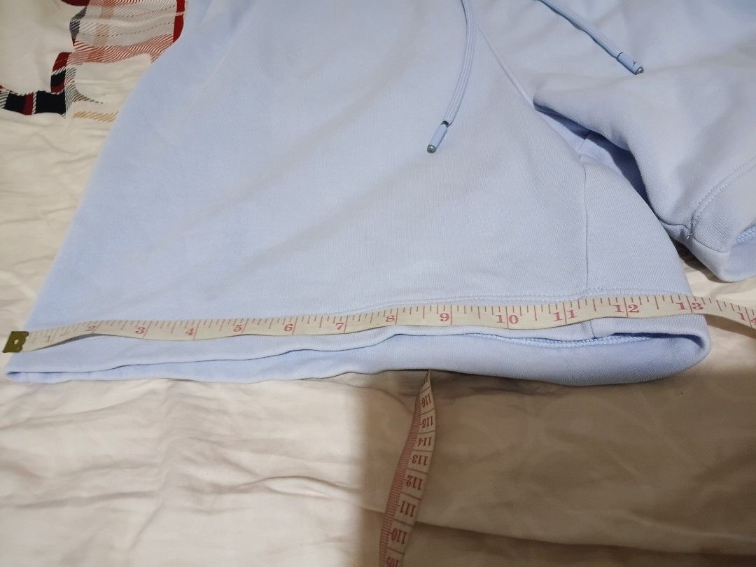 Jordan Light Blue Fleece Shorts (Category: Shorts) located in San Ildefonso. Submitted by rigor32eva20161 (Listing ID 1467387582, Image 2). Description: - Brand/Style: Jordan light blue fleece shorts - Details: Embroidered Jumpman logo, elastic drawstring waistband, and deep side pockets - Material: Soft and comfortable cotton-polyester blend - Origin & Care: Made in Vietnam, machine washable -minimal fade on waistband at the back -minimal pin ho