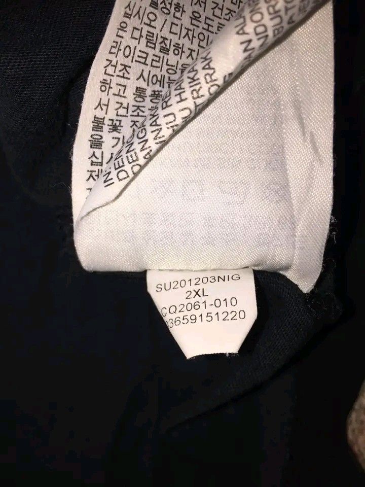 Jordan logo box tee (Category: Activewear) located in Manila. Submitted by striftvin. (Listing ID 1467451556, Image 3). Description: .