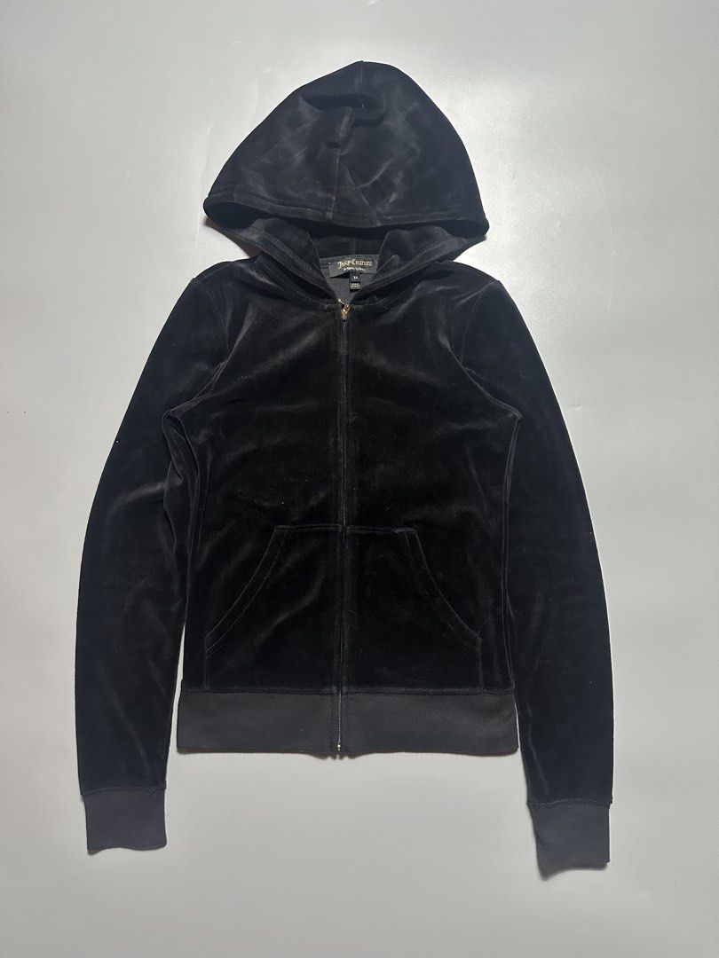 Juicy couture (Category: Coats, Jackets and Outerwear) located in Legazpi City. Submitted by lootsi (Listing ID 1467534175, Image 2). Description: .