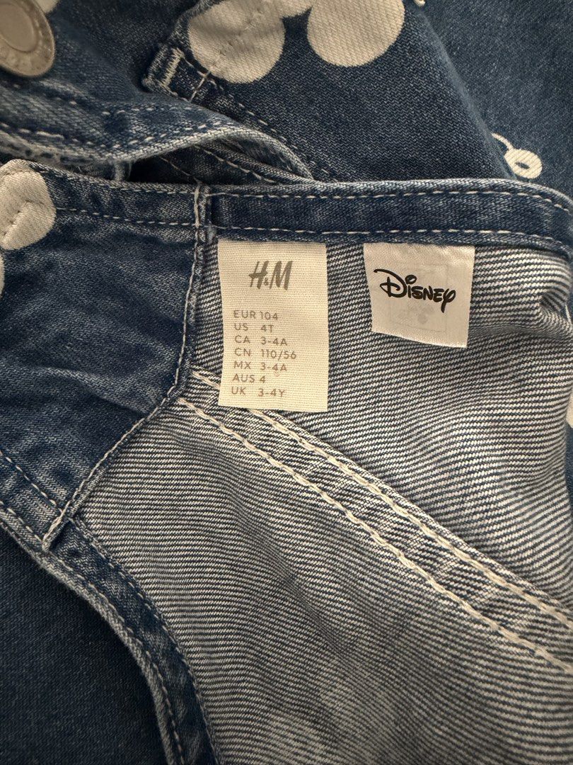 Jumpsuit (Category: Babies & Kids Fashion) located in Quezon City. Submitted by nmimicu (Listing ID 1467380128, Image 3). Description: 2 for 700 3-4 yrs old 9-12 months H&M brand.