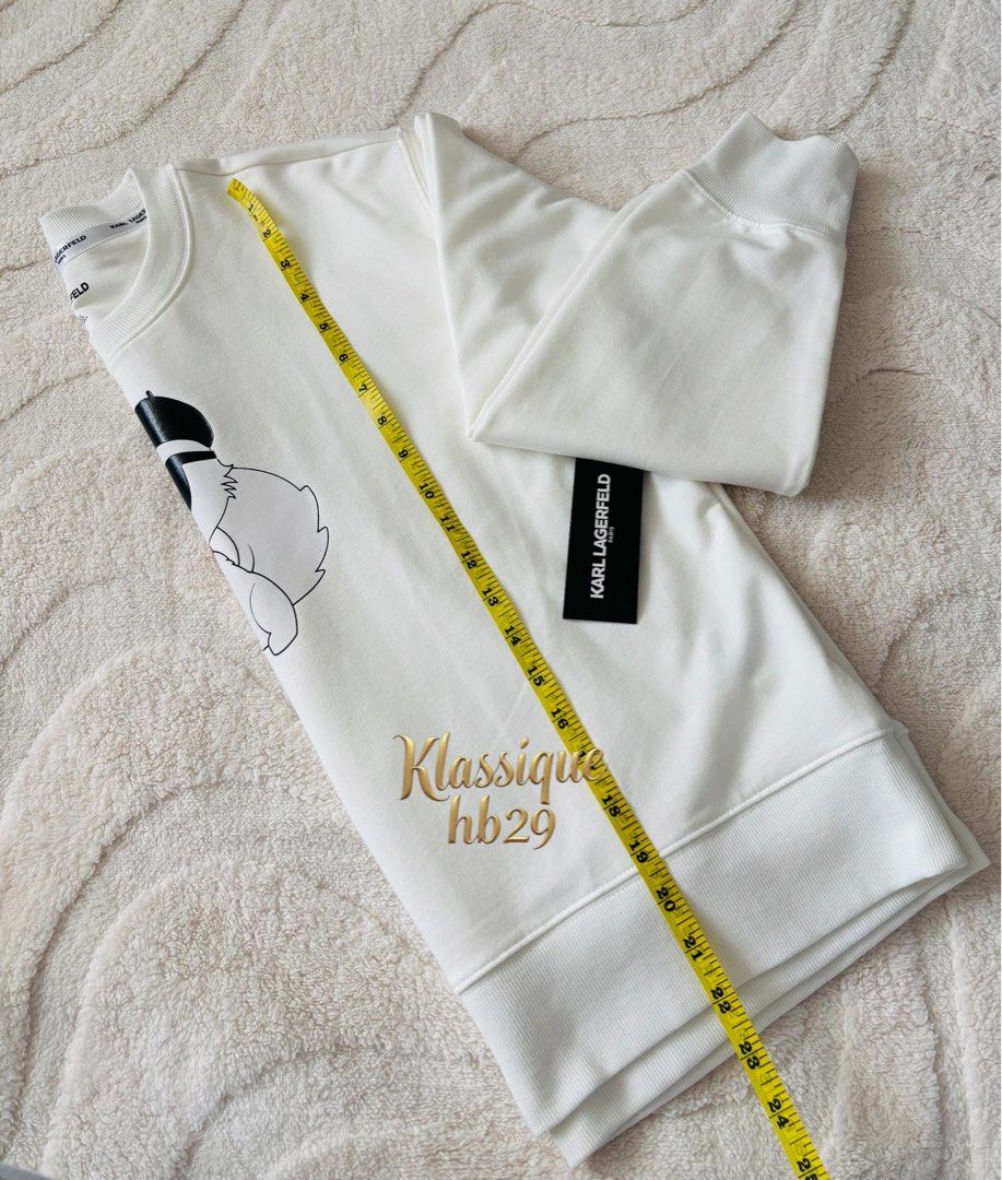 KarL Lagerfelf jacket (Category: Coats, Jackets and Outerwear) located in Lipa City. Submitted by klassique_handbags (Listing ID 1467426289, Image 2). Description: ✅Available✅ ❤️KarL Lagerfled❤️ Crewneck Sweatshirt (off white color)soft & stretch Small size but oversized up to Large Alteration is the key Super nice😍 💯original sf not included Courier Lbc📦 2,200php Disclaimer: All trademarks, logos, and brand names mentioned or used in our produ
