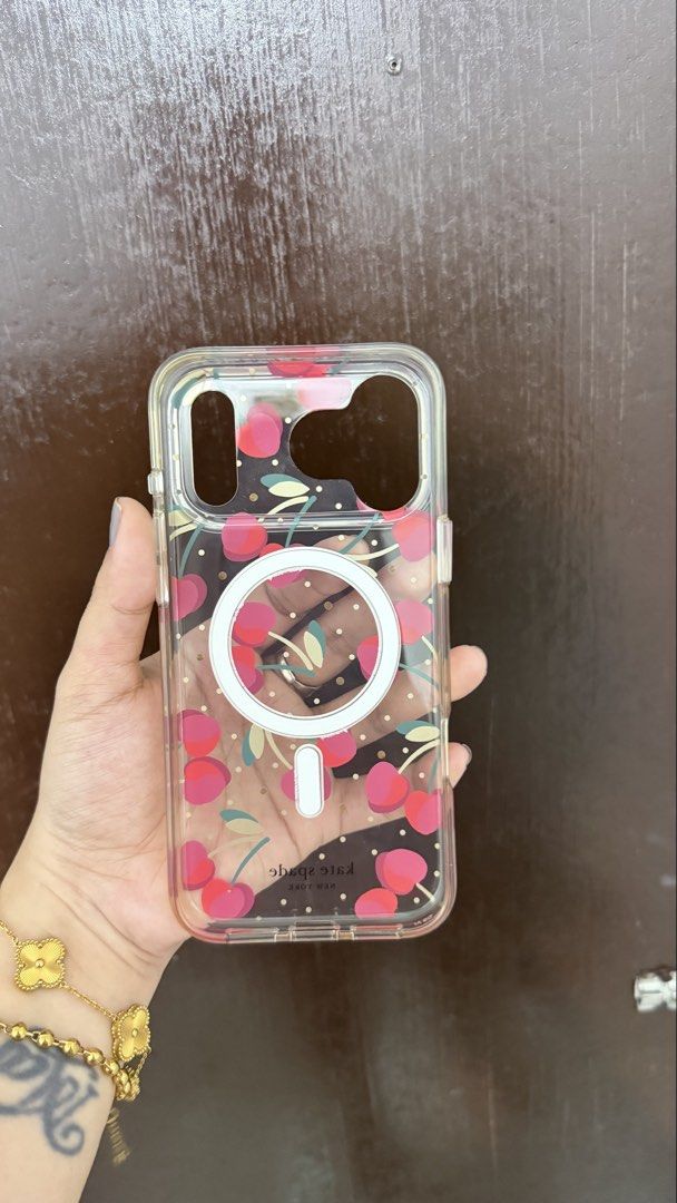 Kate Spade Cherry Case for Iphone 17 Promax (Category: Cases & Sleeves) located in Manila. Submitted by 3rdrock (Listing ID 1467464483, Image 2). Description: Selling my preloved case for a very cheap price. Purchase here as well and use for 3-4x only. Last price posted already.