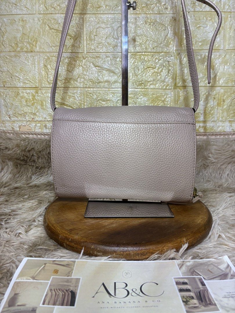 Kate Spade Wallet on Chain w/ Tassel (Category: Wallets & Card holders) located in Subic. Submitted by anabananaco. (Listing ID 1467403490, Image 3). Description: Guaranteed authentic 👌 preloved bag 👜 sourced from Japan 🇯🇵 .