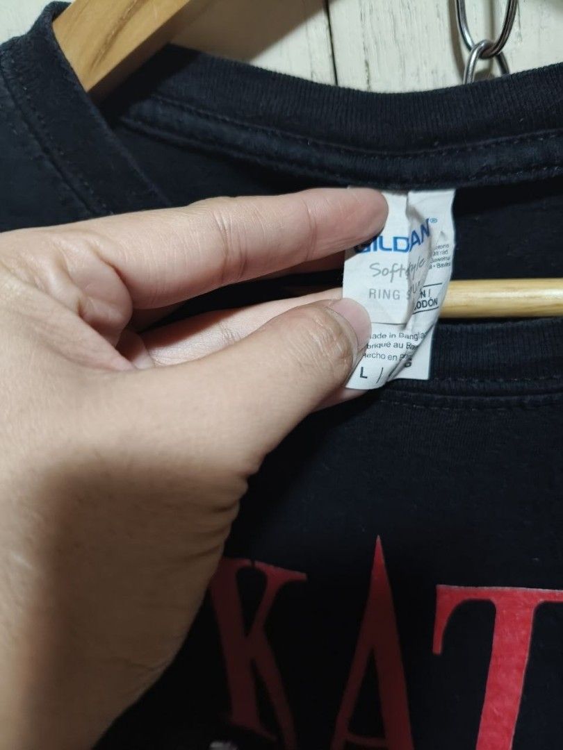Katya Gildan (Category: Tshirts & Polo Shirts ) located in Malolos. Submitted by rthrift2026 (Listing ID 1467484653, Image 2). Description: crack print.