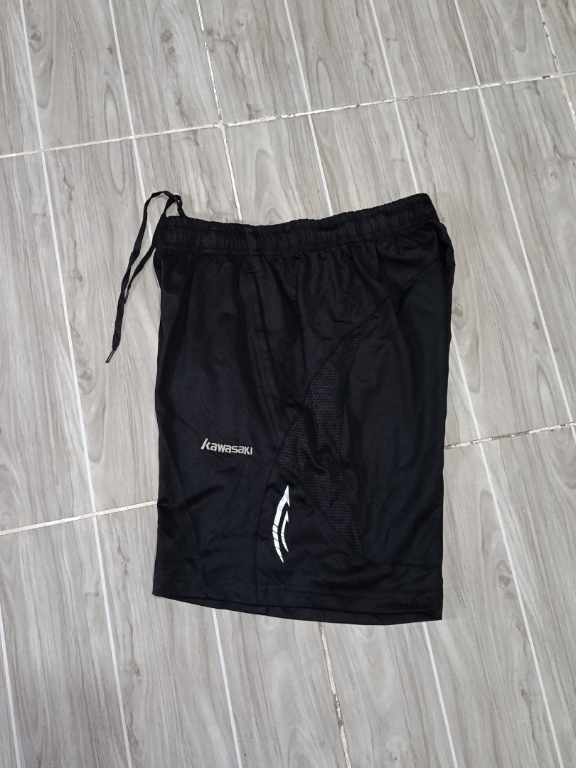 KAWASAKI DRIFIT SHORT (freeshipping) (Category: Activewear) located in Quezon City. Submitted by gyl-stop (Listing ID 1467532676, Image 2). Description: free shipping 24-30 x 16 excellent condi cr: 9.8/10 issue: none.