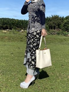(Category: ) located in . Submitted by shopwithsyasyasya (Listing ID 1467569492, Image 1). Description: .