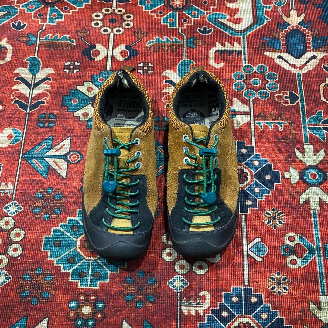 Keen Jasper Rocks SP 37.5 (Category: Sneakers) located in Antipolo. Submitted by bentakahitanoano (Listing ID 1467496553, Image 2). Description: Still wearable Size 37.5EU - 6.5-7US womens Plenty of life left Sockliner issue Heeldrag Dirt and scuff .
