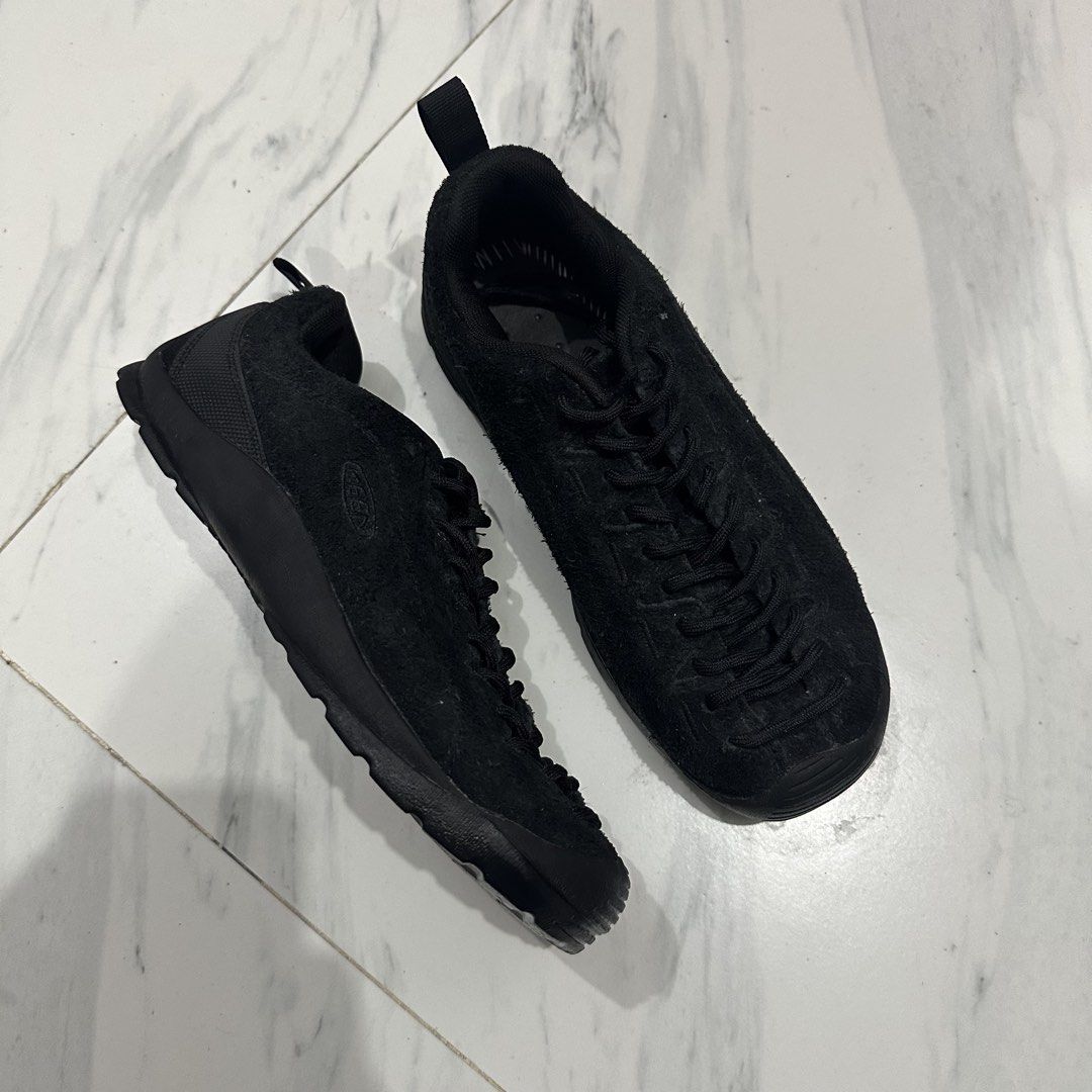 KEEN Jasper Sneakers (Category: Sneakers) located in Las Pinas. Submitted by __snow (Listing ID 1467533991, Image 3). Description: • AVAILABLE • Women’s Keen Jasper Sneakers Hairy black colorway Size 38 US 7.5 CM 24.5 •no insoles Materials -Suede upper -Breathable mesh lining -Non-marking rubber outsole Delivery Options (Shipping shoulder by buyer) J&T Express, LBC Location: Las Piñas City.