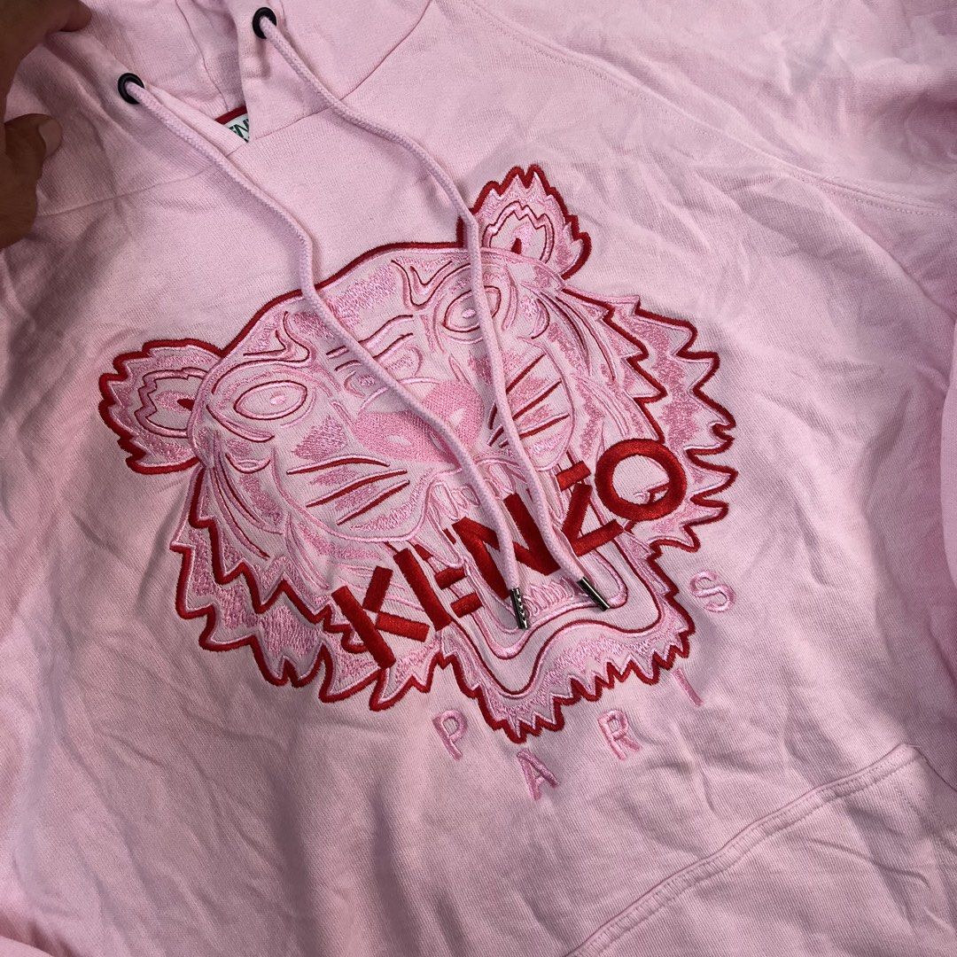Kenzo hoodie jacket (Category: Coats, Jackets and Outerwear) located in Manila. Submitted by royaldripmanila (Listing ID 1467471546, Image 2). Description: No issue W21.5 L26.5.