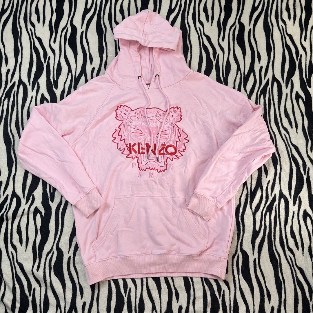 Kenzo hoodie jacket (Category: Coats, Jackets and Outerwear) located in Manila. Submitted by royaldripmanila (Listing ID 1467471546, Image 1). Description: No issue W21.5 L26.5.