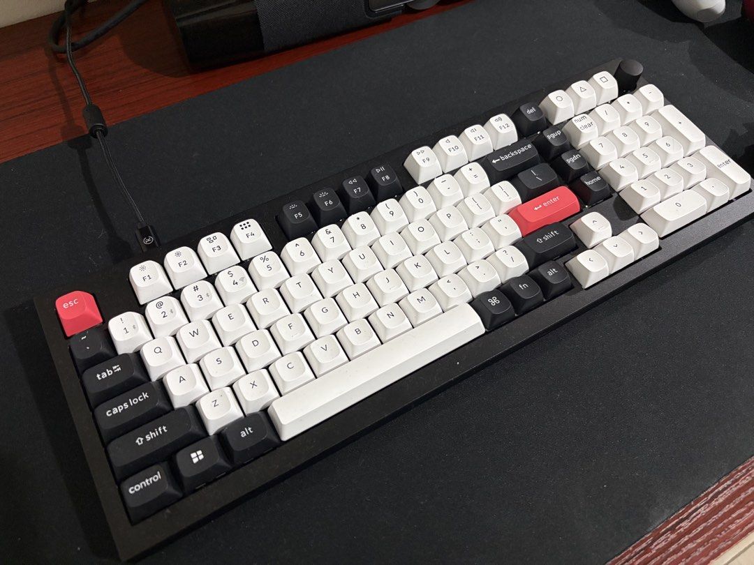 Keychron Q5 HE – 96% Wireless Magnetic Switch Keyboard (Category: Computer Keyboard) located in Manila. Submitted by cristina1826 (Listing ID 1467384028, Image 3). Description: Condition & inclusions: • Used for only 3 months, very light use — no shine on keycaps, no scratches on the case • All keys and knob tested working • Complete in box: keyboard, USB-C cable, 2.4GHz receiver, keycap/switch puller, extra Windows keycaps .