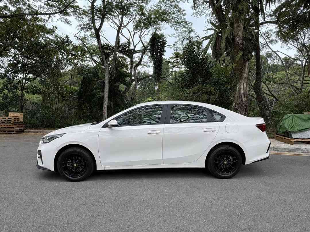 Kia Cerato 1.6 EX (A) (Category: Used Cars) located in Singapore. Submitted by carousell_certified_partners (Listing ID 1467536139, Image 2). Description: Sales Contact: Ken Toh tel:89804522 .