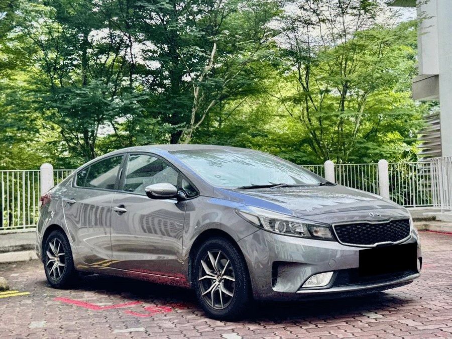 Kia Cerato K3 1.6 L (A) (Category: Used Cars) located in Singapore. Submitted by m_macztech (Listing ID 1467405394, Image 3). Description: ➡️ Features 1.6L 4-cylinder in-line 16-valve DOHC Dual CVVT with 6-speed (A) transmission producing 128bhp. Fuel Consumption of 14.7km with 50L tank capacity ℹ️ Accessories LED auto head lights, multi-function steering wheel, keyless entry, rear aircon, reverse sensor ✅ Well taken care by previous lady owner ✅