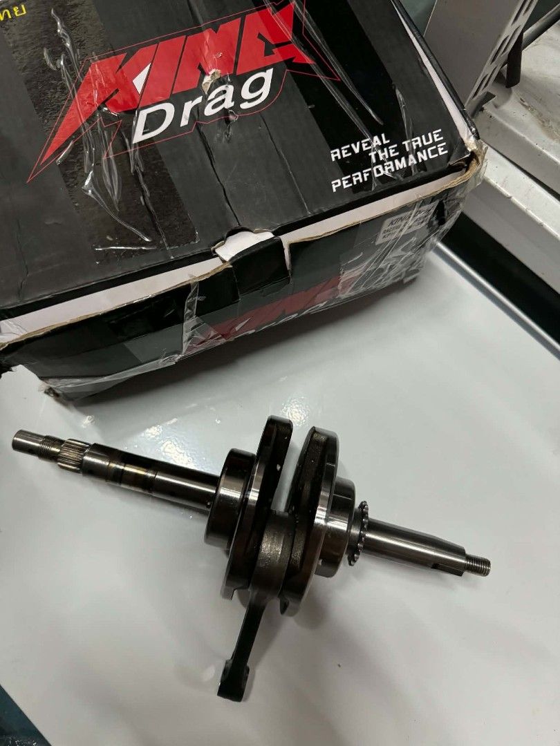 King Drag Crankshaft KPH (Category: Bicycles) located in Angeles City. Submitted by measaliman02351 (Listing ID 1467373610, Image 1). Description: - Brand: King Drag - Model: KPH - Build: Heavy-duty and solid - Condition: Brand new in original branded box, securely wrapped - Ideal for: Engine build and upgrade projects - Availability: Ready to ship/grab now.