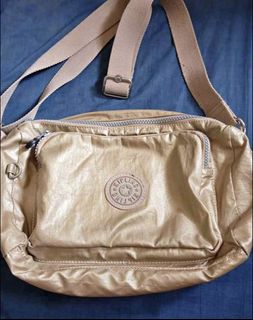(Category: ) located in . Submitted by auspv_collections (Listing ID 1467529773, Image 1). Description: .