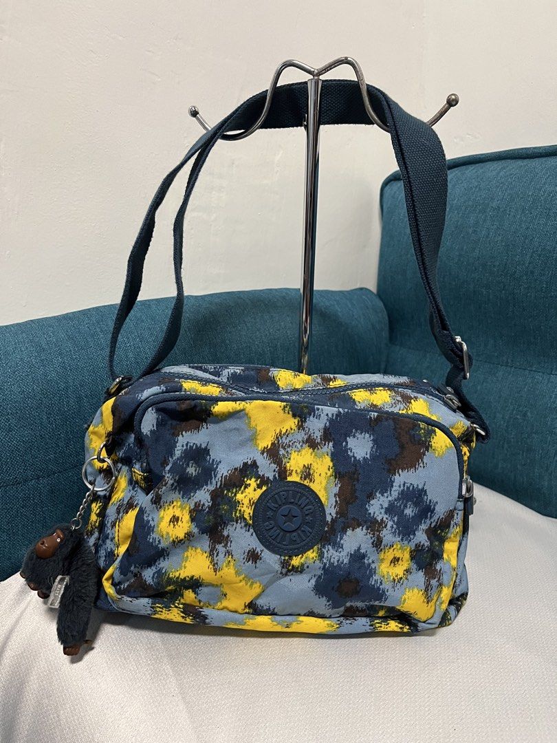 Kipling multicolor sling bag (Category: Cross-body Bags) located in Tacurong. Submitted by pearlitas_ukay (Listing ID 1467366598, Image 2). Description: KIPLING MULTI COLOR SLING BAG Excellent-new Medium Multiple compartments no flaws Mine 1200 matic yours Thrifted •ukayukay.