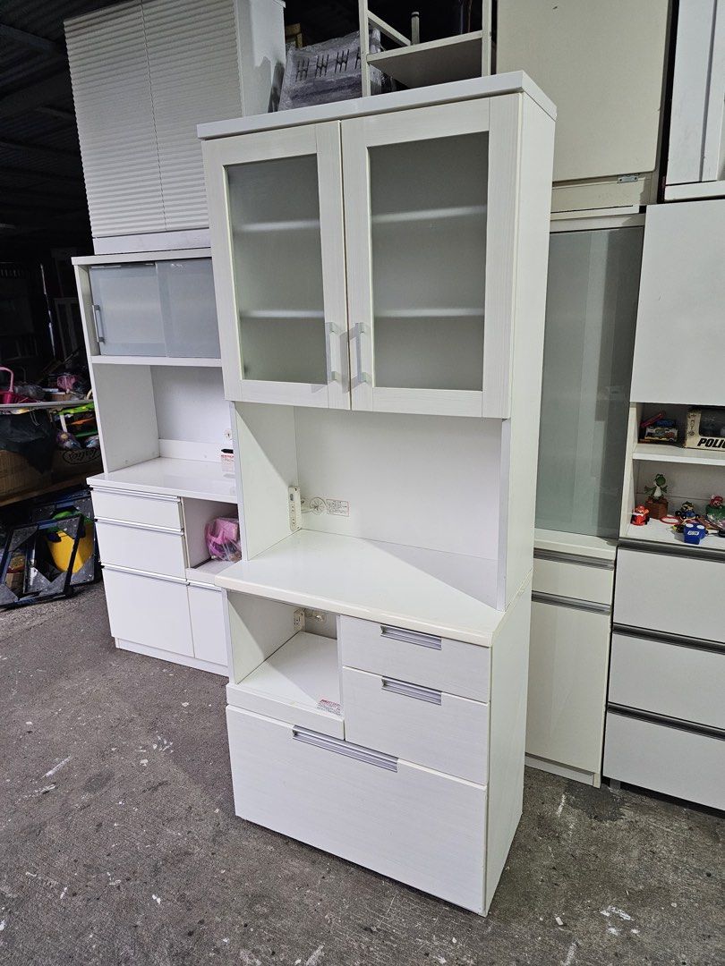 Kitchen Cabinet (DUCO)‼️₱8,800‼️ (Category: Shelves, Cabinets & Racks) located in Quezon City. Submitted by ledamadel (Listing ID 1467413277, Image 2). Description: Kitchen Cabinet (DUCO)‼️₱8,800‼️ ✔L-31.5 H-79 W-16.5 inches 📏 ✔️2 Doors,2 Shelfs & 4 Drawers 🗄 ✔️Socket Ready 🔌 ✔Laminated 🔖 ✔Compress & Mdf Back! 💢 ✔Scratches As-is!👌 Location: 40 Aplaya St. Napocor Village Tandang Sora Quezon City. For inquiry please Pm us or Call. 09066885859