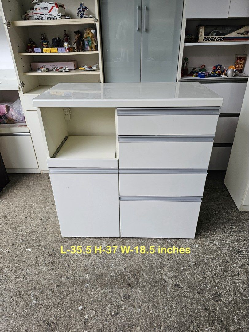 Kitchen Cabinet (DUCO) (Category: Shelves, Cabinets & Racks) located in Quezon City. Submitted by ledamadel (Listing ID 1467411673, Image 1). Description: Kitchen Cabinet (DUCO)‼️₱6,800‼️ ✔L-35.5 H-37 W-18.5 inches 📏 ✔️1 Door,1 Shelfs & 5 Drawers 🗄 ✔️Socket Ready 🔌 ✔Laminated 🔖 ✔Compress & Mdf Back! 💢 ✔Scratches As-is!👌 Location: 40 Aplaya St. Napocor Village Tandang Sora Quezon City. For inquiry please Pm us or Call. 09066885859 Please lik