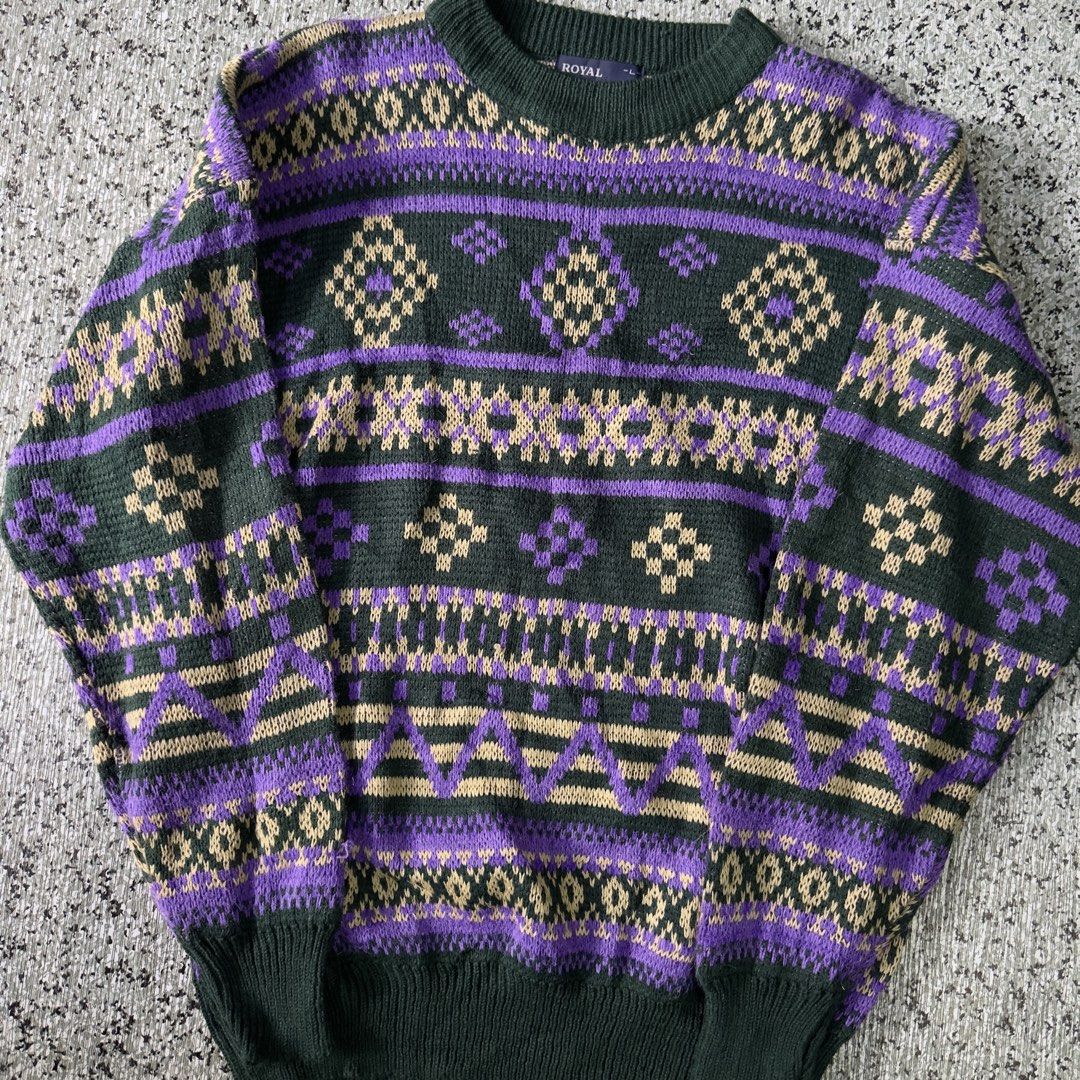 Kniter Sweater (Category: Coats, Jackets and Outerwear) located in Baguio. Submitted by secondoption.ph (Listing ID 1467400556, Image 2). Description: Size medium Length 26 Width 23 .
