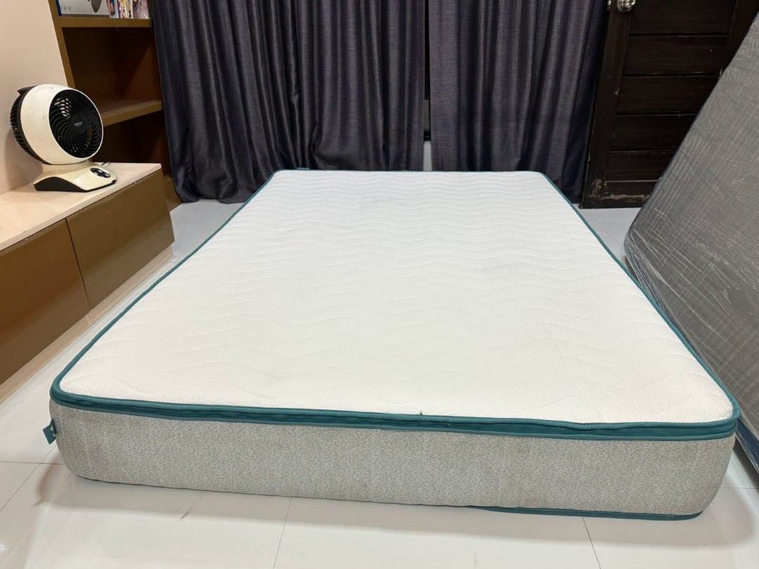 Koala Mattress Plus - Double Size (Category: Bed Frames & Mattresses) located in Quezon City. Submitted by dannikkishoppe2 (Listing ID 1467366570, Image 2). Description: Koala Mattress Plus - Double Size‼️₱11000‼️ *washable Top cover *Flippable Kloudcell Comfort Layer (firm and semi firm support *5-zone high density foam support base W55in x D78in x H9in Please manage your expectations as there might be minimal flaws. Color may vary due to lighti