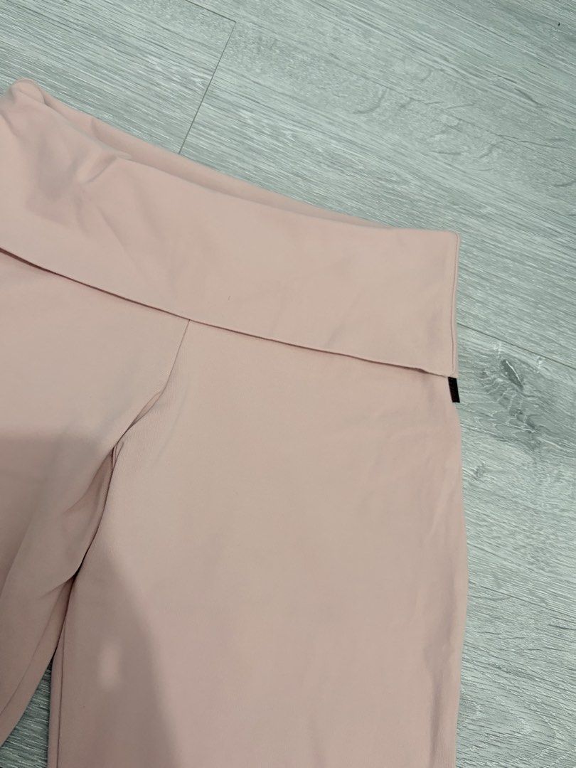 KOS USA Pink Foldover Flare Pants Size S (Category: Jeans) located in Manila. Submitted by silentwhale_543e69 (Listing ID 1467366130, Image 2). Description: - Brand: KOS USA - Size: Small (tag attached) - Color: Pink - Style: Flare pants with foldover waistband & small red hip label - Material: Super soft and comfortable - Ideal for: Workouts, yoga, or lounging .
