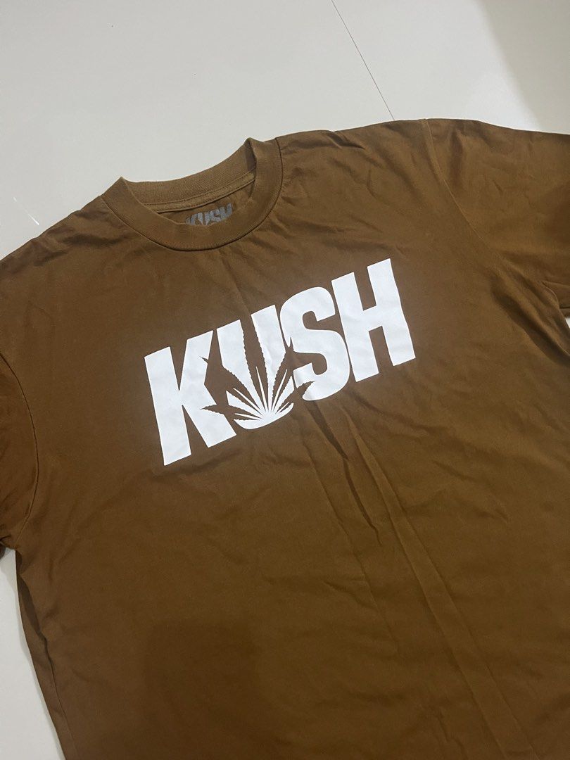 KUSH Co. OG Logo (Category: Tshirts & Polo Shirts ) located in Manila. Submitted by stmngo (Listing ID 1467494787, Image 3). Description: Size Large on tag Width 21.5 inches Length 29.5 inches Color rate 9/10 Good Condition 📍Manage your Expectatation. Item is used but not abused 📍Nagcarlan, Laguna.