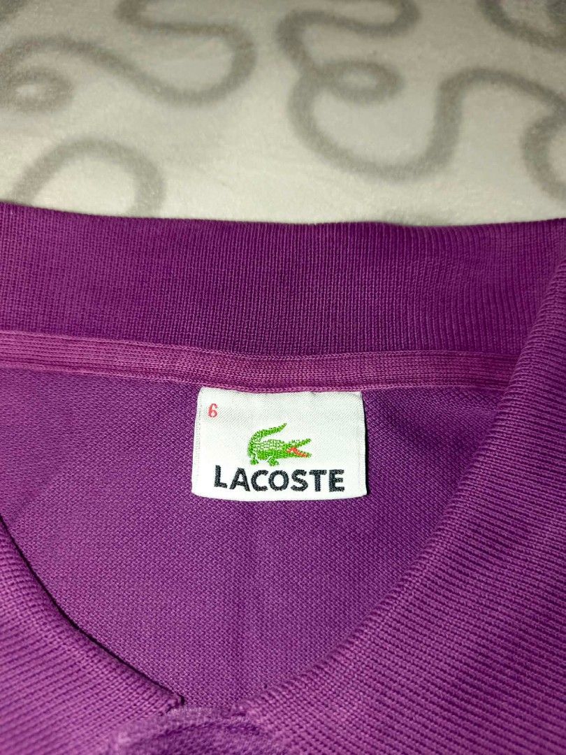 Lacoste (Category: Activewear) located in Trento. Submitted by thrifting_ni_dar (Listing ID 1467401513, Image 3). Description: No issue No Major issue.