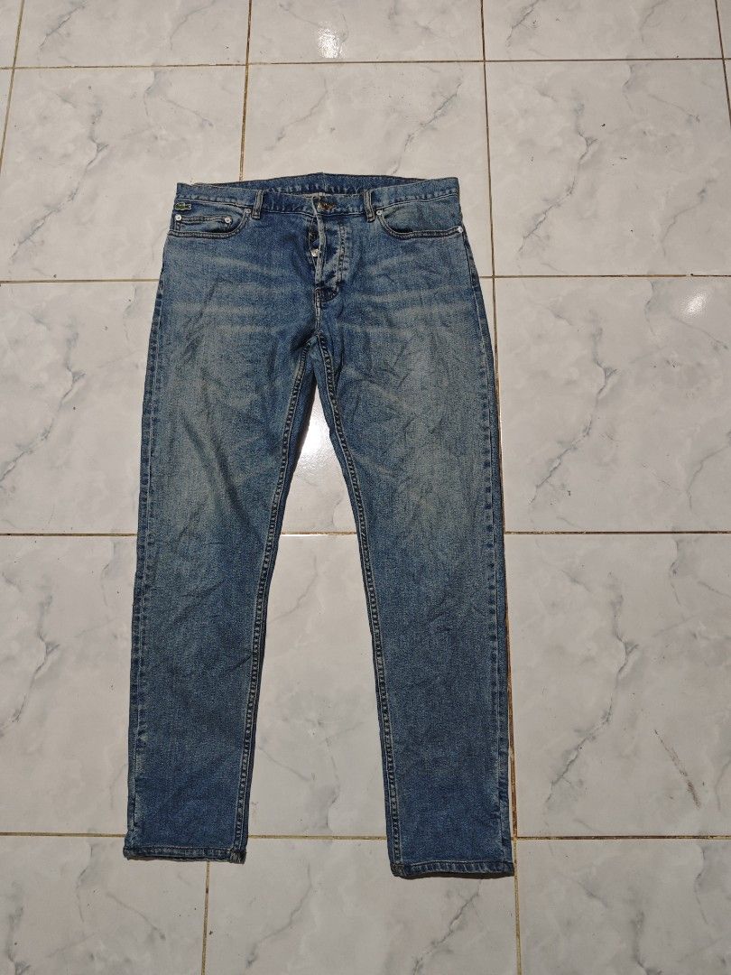 Lacoste live jeans (Category: Jeans) located in Binalbagan. Submitted by Kristoffer_Arguelles (Listing ID 1467492955, Image 1). Description: w33 L32 actual 34-35 waist length 40.5 no scratches sa hita authentic button fly.