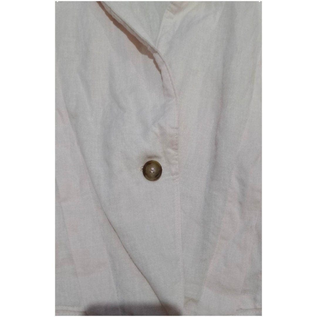 Élanfrere Light Pink Blazer #11 (Category: Coats, Jackets and Outerwear) located in Santa Cruz. Submitted by gie_thrift_shop (Listing ID 1467582637, Image 3). Description: 🌸 Élanfrere Light Pink Blazer An elegant and lightweight blazer perfect for layering, casual outings, or stylish office wear! 📌 Product Details Color: Light Pink Material: Soft Linen / Cotton Blend Condition: Preloved — in good wearable condition with minimal wrinkles from st