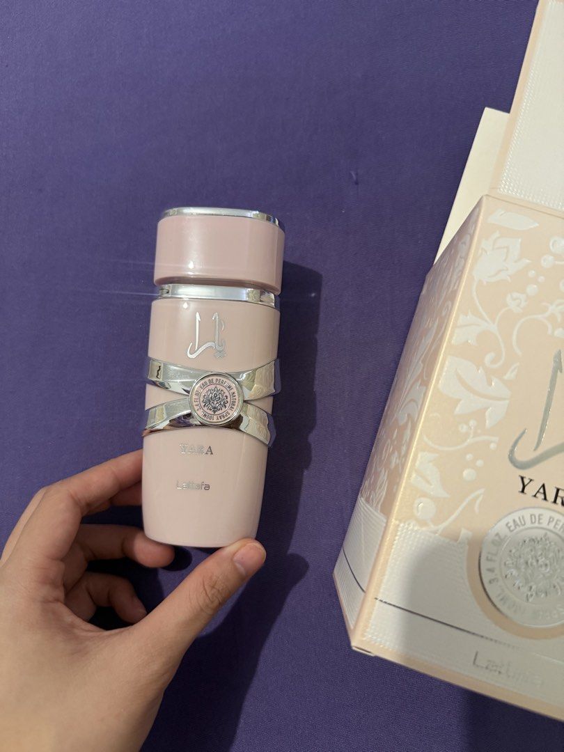 Lattafa Yara Eau De Perfume (Category: Fragrance & Deodorants) located in Muntinlupa City. Submitted by andenggggh (Listing ID 1467388934, Image 2). Description: - Brand: Lattafa - Fragrance: Yara Eau de Parfum - Volume: 100ml - Condition: Brand new, opened, comes with original box - Origin: Made in UAE - Production Date: April 2025 - Expiry Date: April 2030 - Guaranteed authentic and well-packaged for shipping - Unused, inamoy lanh.