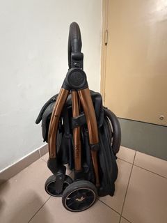 （分類：）位於 。 由 yungyung831 提交（商品編號 1467525239，圖片 1）。簡介： 。