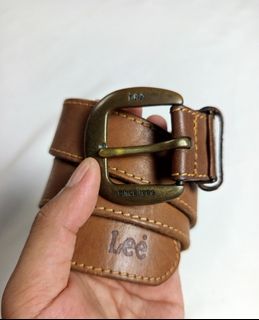(Category: ) located in . Submitted by thrifted_93 (Listing ID 1467431517, Image 1). Description: .