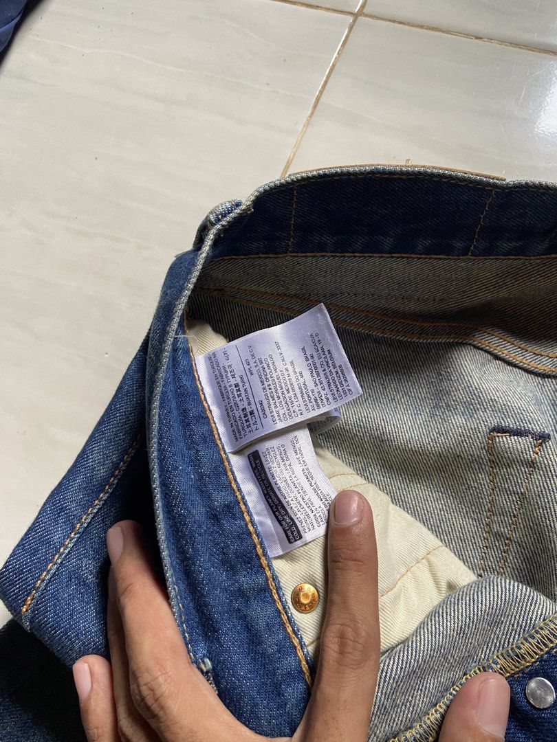 Levis 501CT (tapered) (Category: Jeans) located in Cotabato. Submitted by haikal.kasim (Listing ID 1467415878, Image 3). Description: Levis 501CT Size 28 fit sa 30 Length: 39 Excellent Condition Issue: altered .