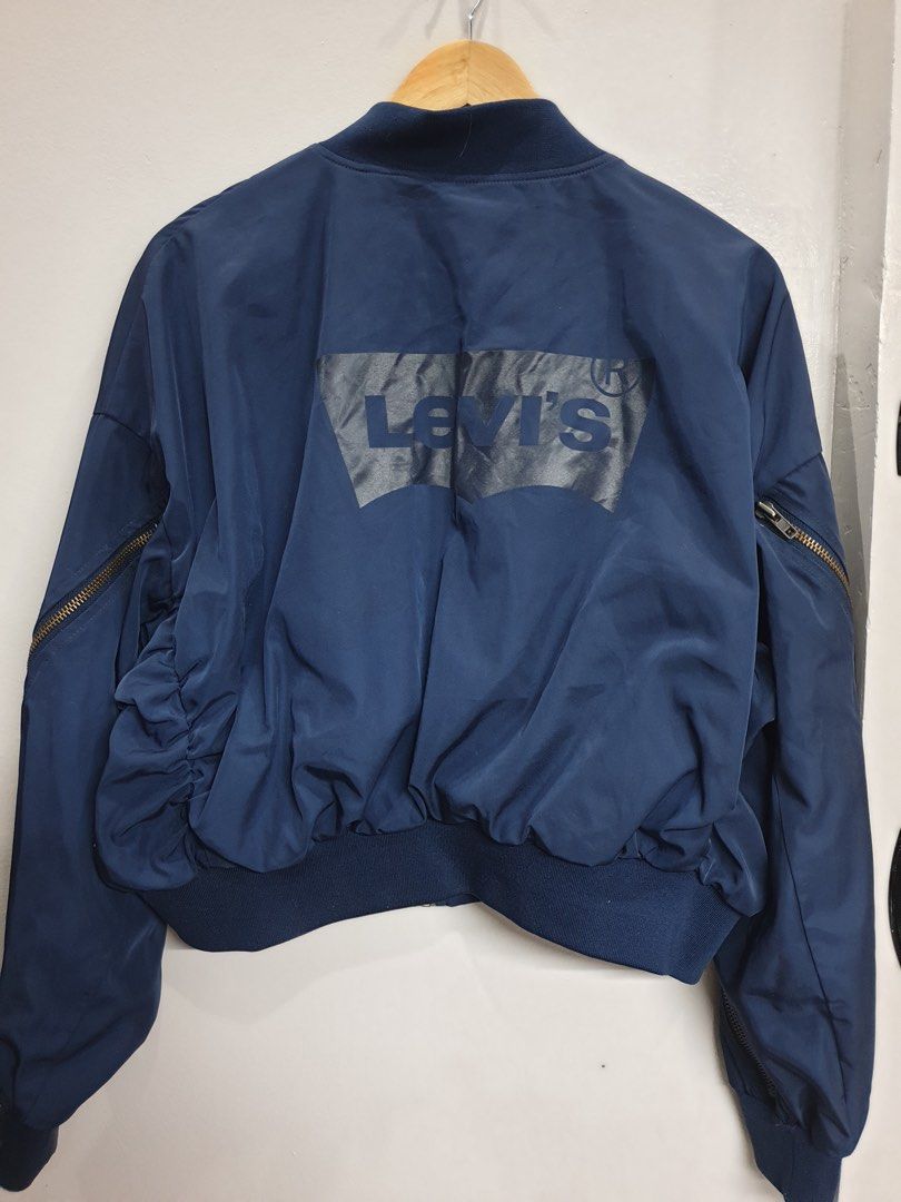 Levi’s Bomber Jacket in Navy Blue (Category: Coats, Jackets and Outerwear) located in Calamba. Submitted by mimabuy (Listing ID 1467377482, Image 3). Description: Actual size is Best fit for medium to Large still in good condition .