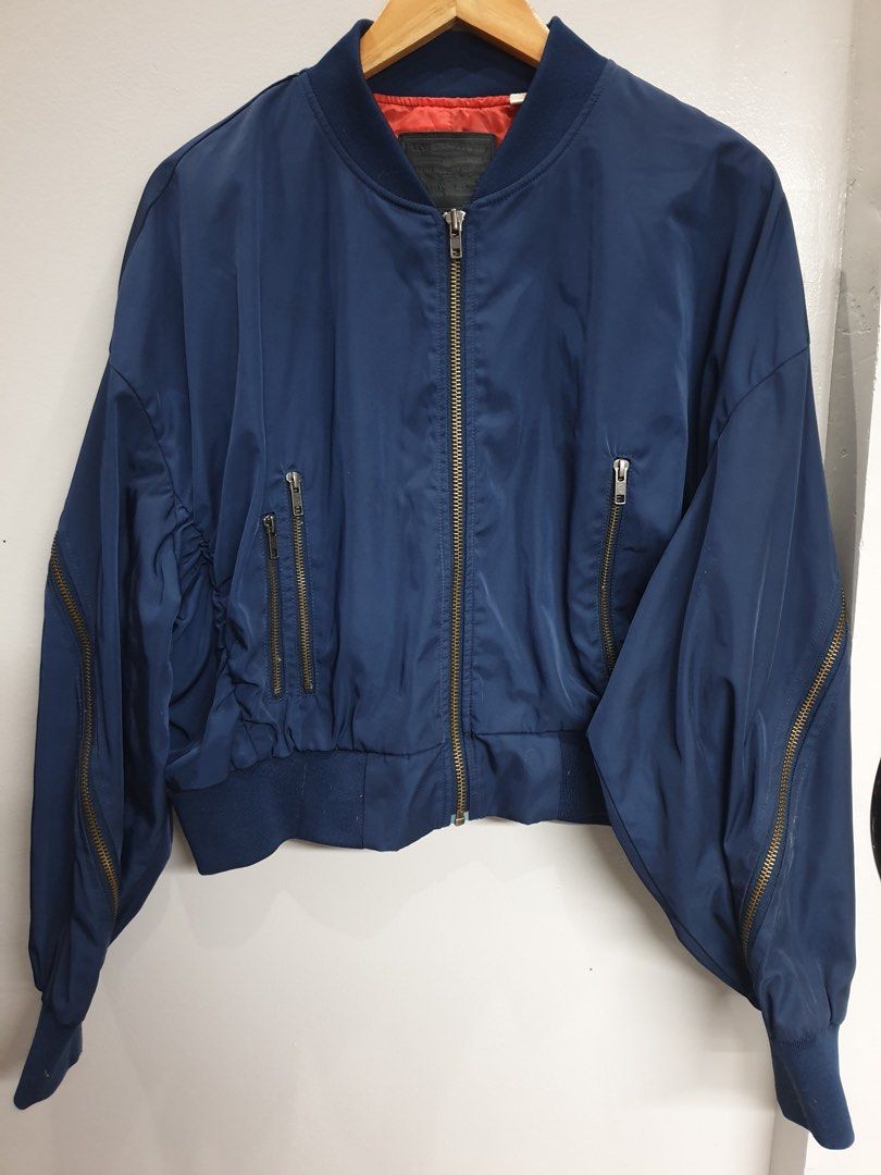 Levi’s Bomber Jacket in Navy Blue (Category: Coats, Jackets and Outerwear) located in Calamba. Submitted by mimabuy (Listing ID 1467377482, Image 1). Description: Actual size is Best fit for medium to Large still in good condition .