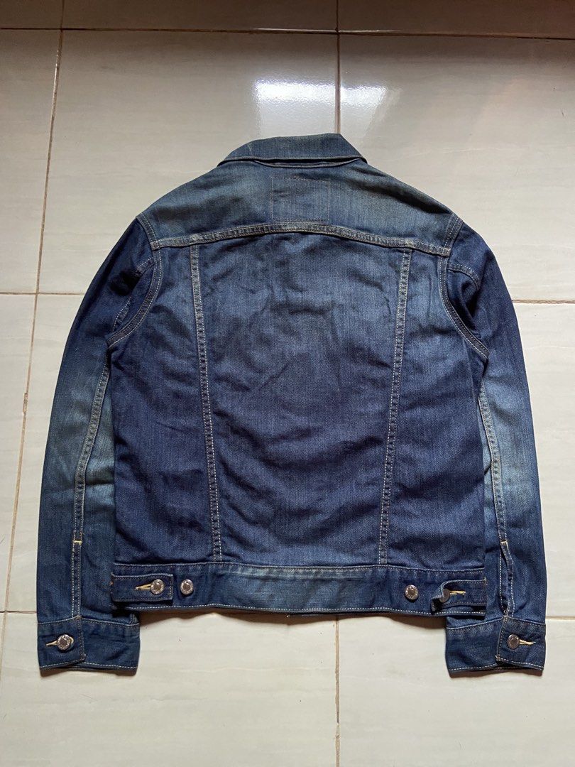 Levis Type 3 Trucker Denim Jacket (Category: Coats, Jackets and Outerwear) located in Cotabato. Submitted by haikal.kasim (Listing ID 1467411540, Image 2). Description: Levis Type 3 Trucker Denim Jacket Size small Dimes: W19*L23.5 Slightly use Excellent Condition .