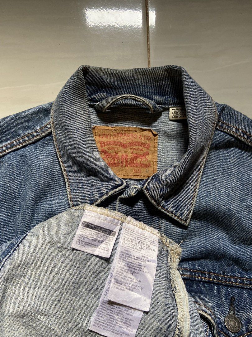 Levis Type 3 Trucker Denim Jacket (Category: Coats, Jackets and Outerwear) located in Cotabato. Submitted by haikal.kasim (Listing ID 1467412661, Image 3). Description: Levis Type 3 Trucker Denim Jacket Size Medium Dimes: W22*L26 Excellent Condition Slightly use .
