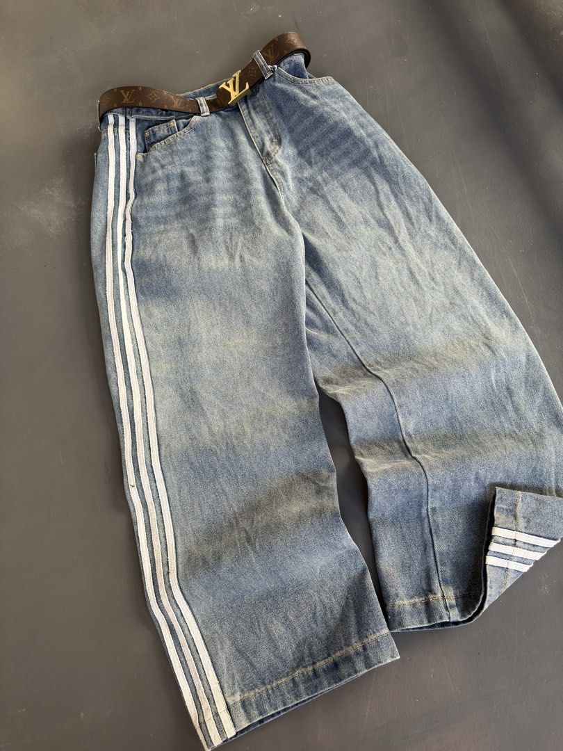Light Washed 3 Stripes Baggy Jeans (Category: Jeans) located in General Santos City (Dadiangas). Submitted by archives_haus (Listing ID 1467451940, Image 3). Description: Light Washed 3 Stripes Baggy Jeans W - 30 to 32 L - 40 T - 14.5 H - 11.2 hard denim / thick denim / heavy belt not included (for attention) not customize stripes! minimal stains (idk if washable) nice fits.