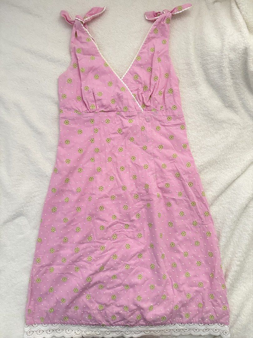 Lily Pulitzer Pink Dress (Category: Dresses) located in Mandaue City. Submitted by meh.soh (Listing ID 1467433333, Image 1). Description: size: 2 (xs-s) Lilly Pulitzer dress features tie-shoulder straps, a V-neckline with white trim, and a scalloped white lace hem. has minimal stains but barely noticeable. Mode of Payment: Gcash only Delivery: Maxim within Cebu/j&t outside Cebu (df shouldered by buyer) Location: Cubacub, Mandaue Cebu.