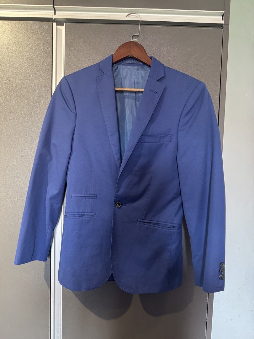 Limited Edition Super Slim Fit Blue Blazer (Category: Coats, Jackets and Outerwear) located in Dasmarinas. Submitted by akelvin23 (Listing ID 1467379786, Image 1). Description: - Brand: Limited Edition - Color: Sharp Blue - Fit: Super Slim Fit - Closure: Single-button - Details: Multiple exterior and interior pockets, four-button cuffs, and clean back vent - Lining: Fully lined in matching blue tones - Perfect for: Formal events, weddings, or sma