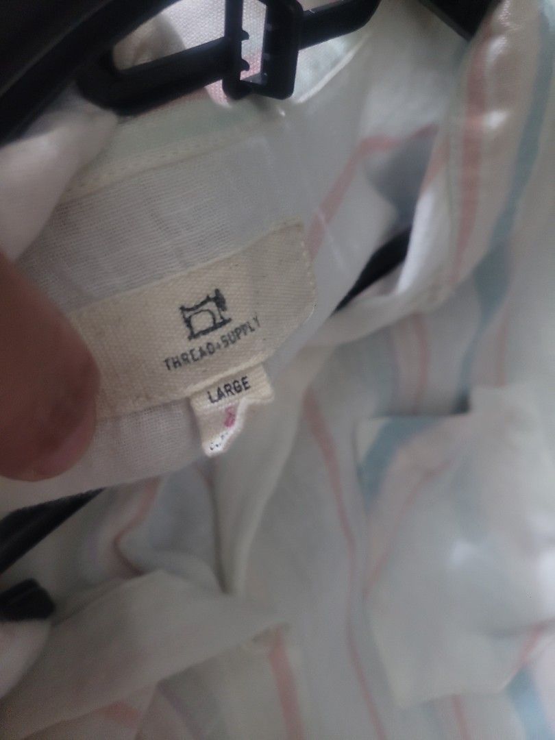 LINEN Thread Supply US Top (Category: Blouses) located in Los Banos. Submitted by lopecruz (Listing ID 1467484430, Image 3). Description: Linen Blend armpit : 22" length : 25" like new, no flaws M to L.