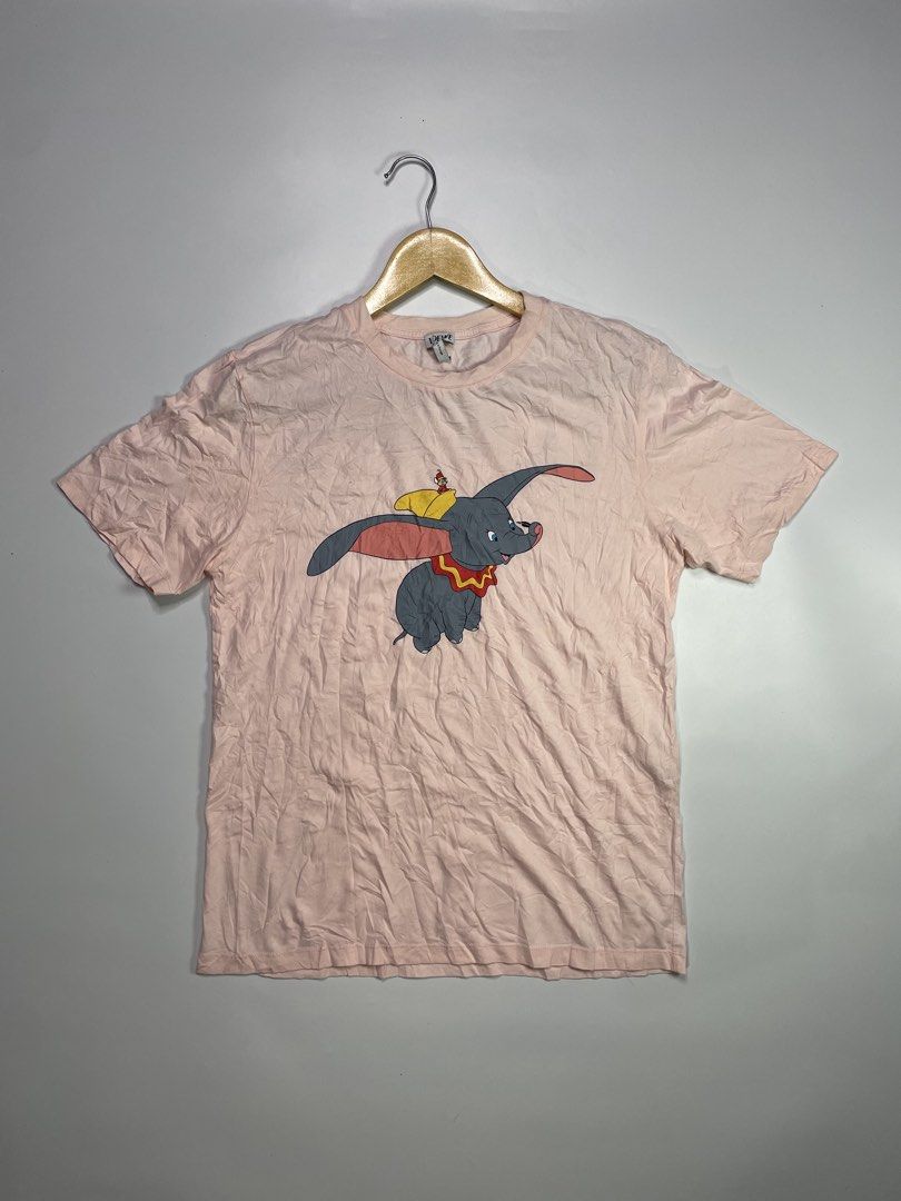 Loewe Disney Design Shirt (Category: Shirts) located in Dasmarinas. Submitted by just_find_castleton (Listing ID 1467544504, Image 1). Description: Loewe Disney Design Shirt Size: Small Dimension: Width - 18.5 Length - 25 Condition - 9/10 -Check pics -1-2 days reservation only -Flakers/Bogus will be posted -Add sf -This is thrift item please manage your expectations..