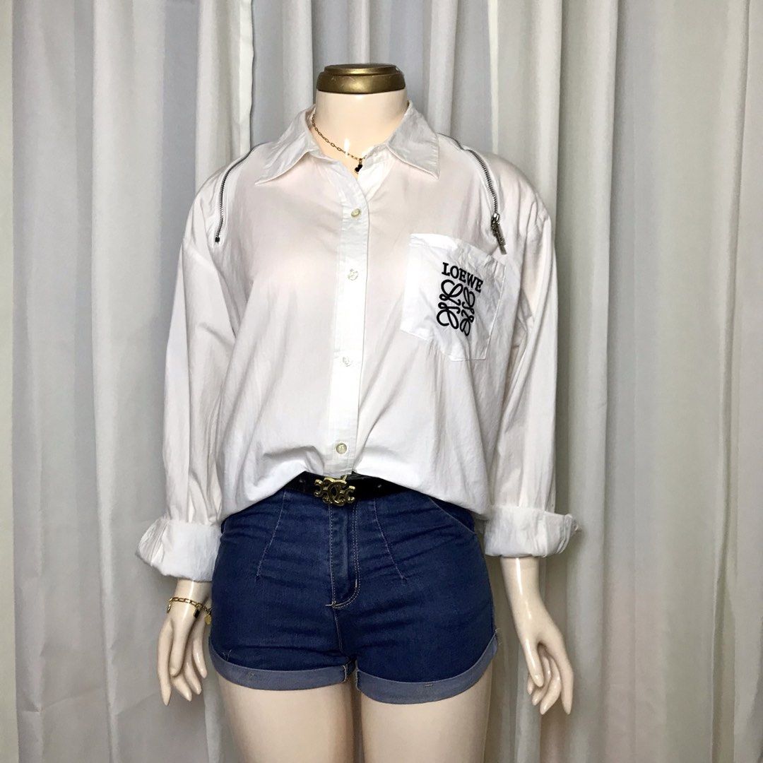 Loewe Polo Lonsleeve (Category: Longsleeves) located in Pagadian. Submitted by picknpack (Listing ID 1467549516, Image 1). Description: •XL to semi 2XL (keri Large if gusto medyo loose) •good as new, no issue ❤️ •worth to buy •need wash since its thrifted.